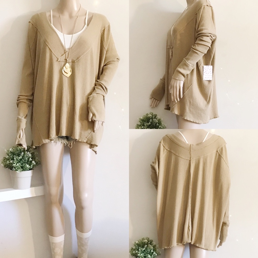 Free People Ocean View Plunging V (S) - Picture 2 of 7